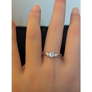 925 Sterling Blue Topaz CZ Round Ring Size 7.5